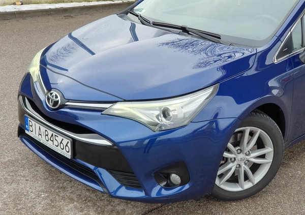 Toyota Avensis cena 44900 przebieg: 179151, rok produkcji 2015 z Białystok małe 232